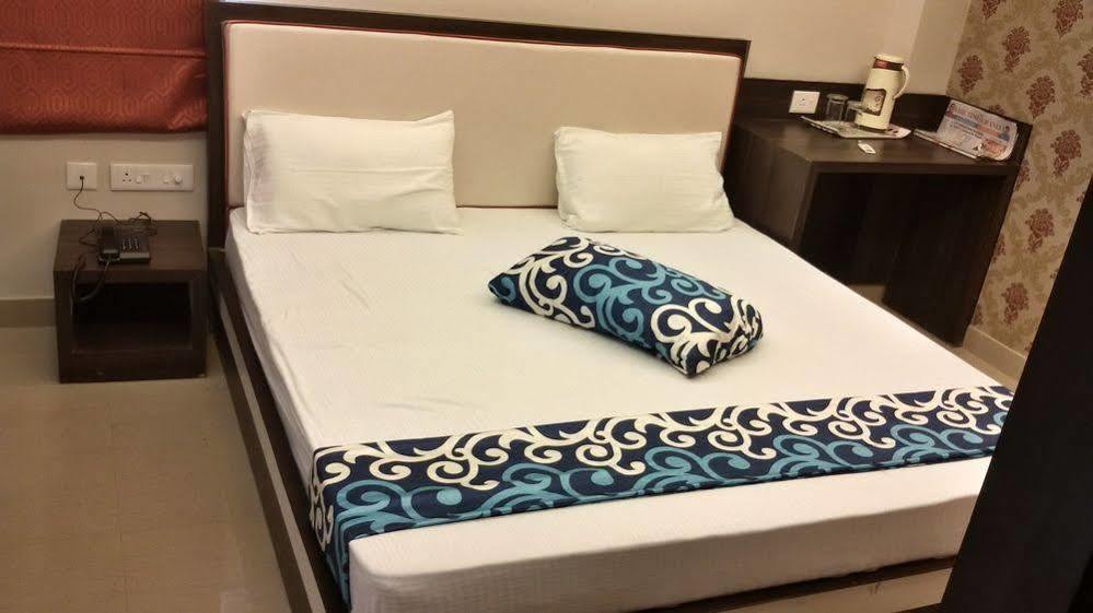 Hotel Janki International By Keymagics Varanasi Luaran gambar