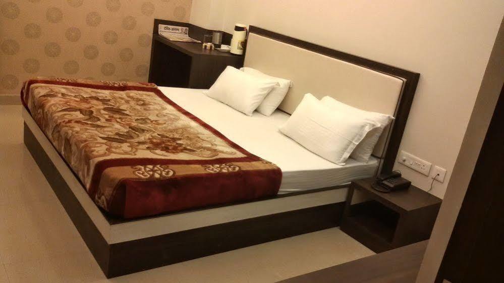 Hotel Janki International By Keymagics Varanasi Luaran gambar