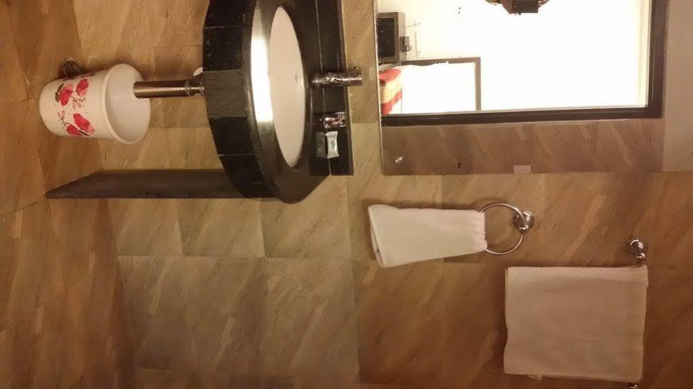 Hotel Janki International By Keymagics Varanasi Luaran gambar